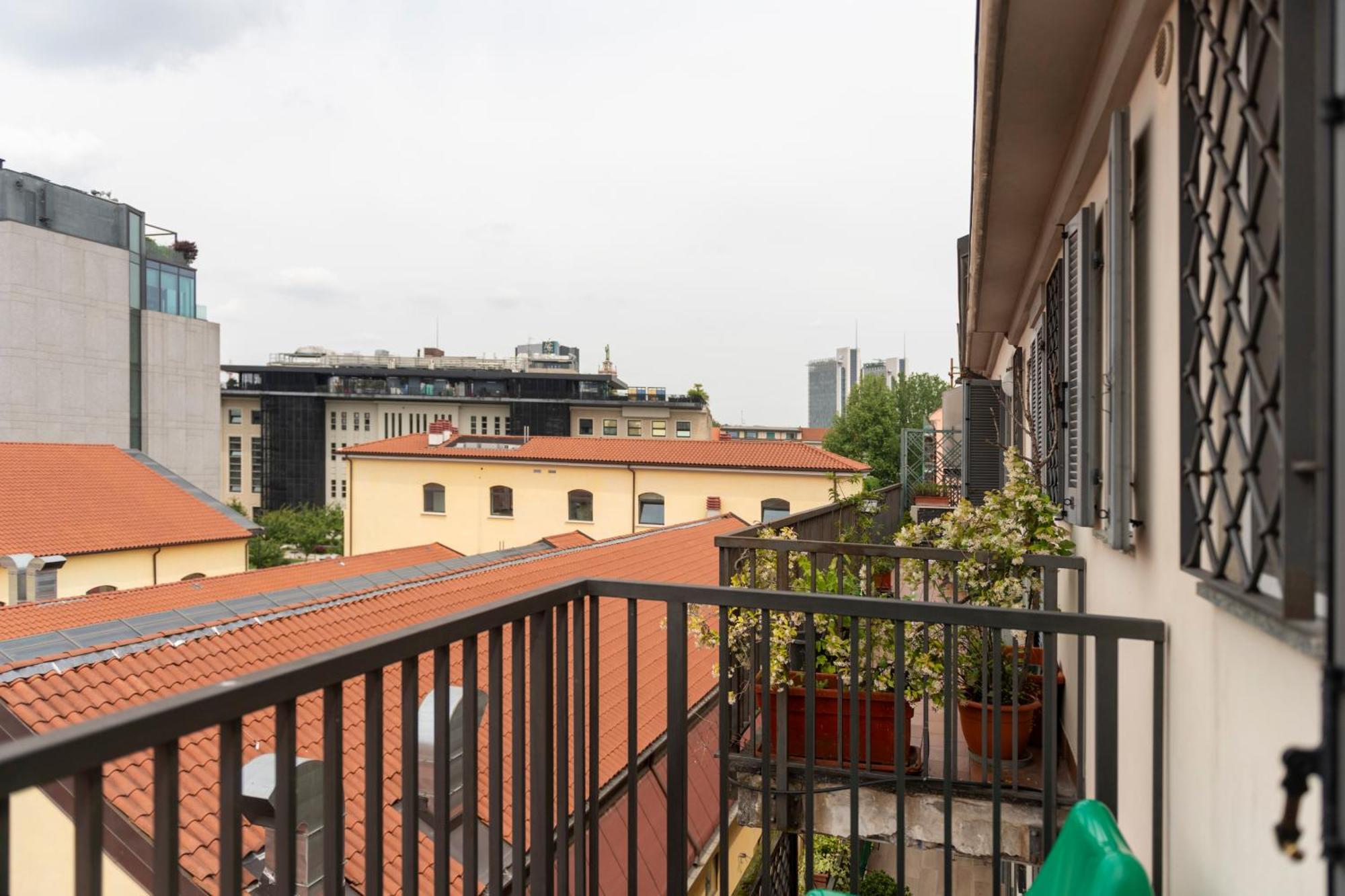 Villa Fenix Milano Buitenkant foto